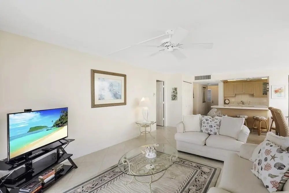 Seaview Condo #61505