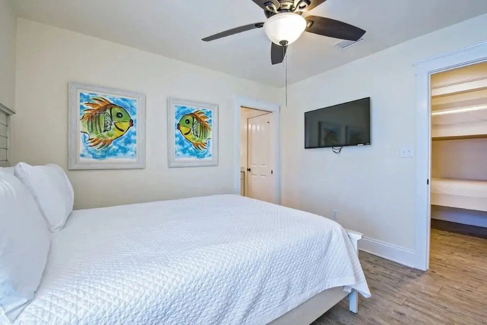 Beachfront 5bed Easybreezy East