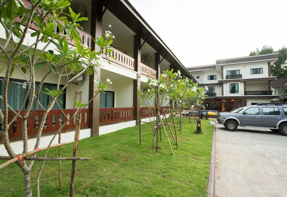 Sri Anan Pura Hotel
