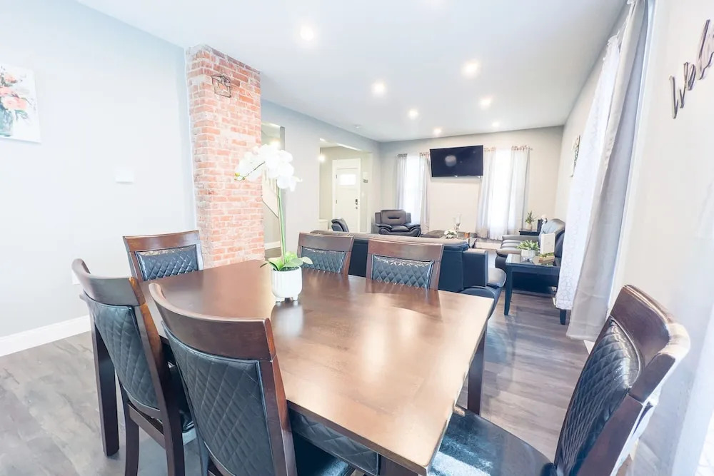 Modern 5BR Home Perfect for Families