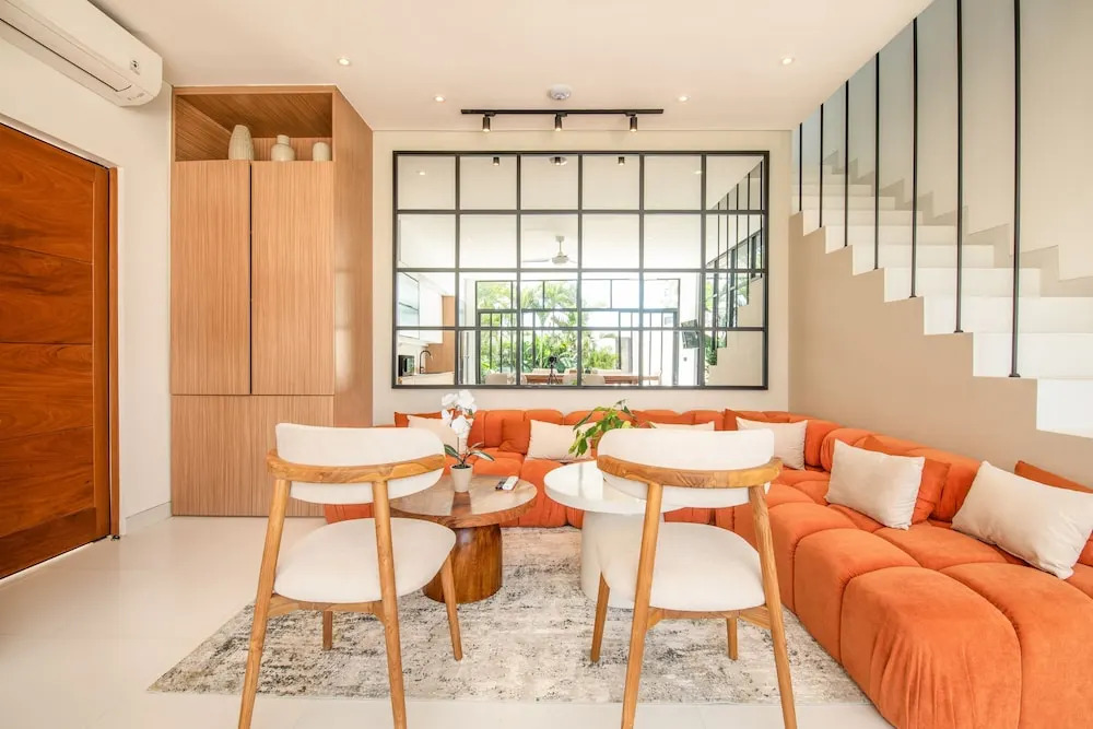 Opulent 6 BR in Canggu, 300m to Café Del mar