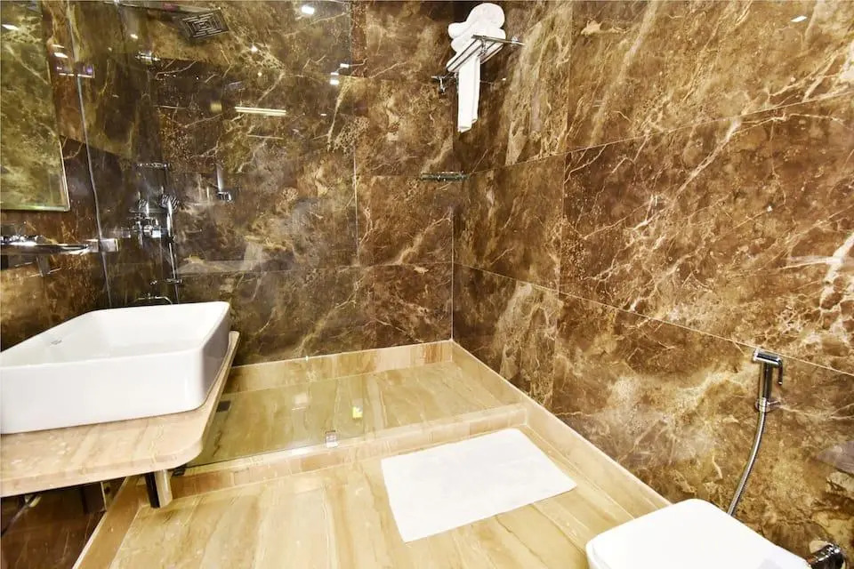 Hotel Shiraz Castle