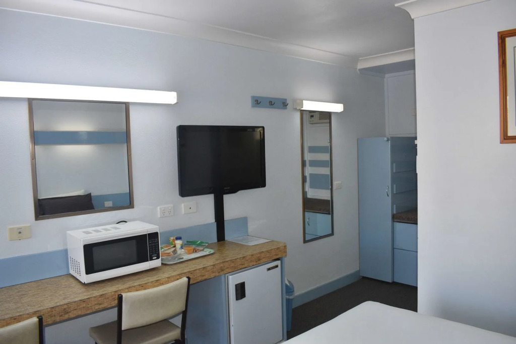 Tumut Farrington motel