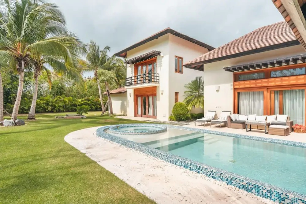 Amazing Villa w Pool Maid BBQ at Green Village