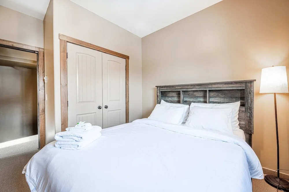 Trapper's Lodge 4 Bd W/great View, Private Hot Tub