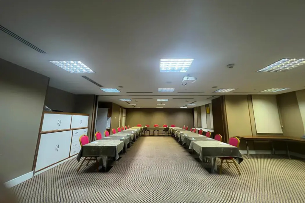Shams Albasra Hotel
