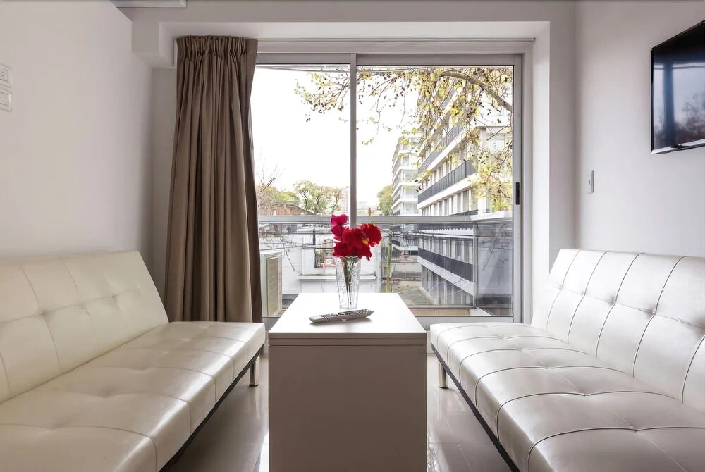 Suite & Studios