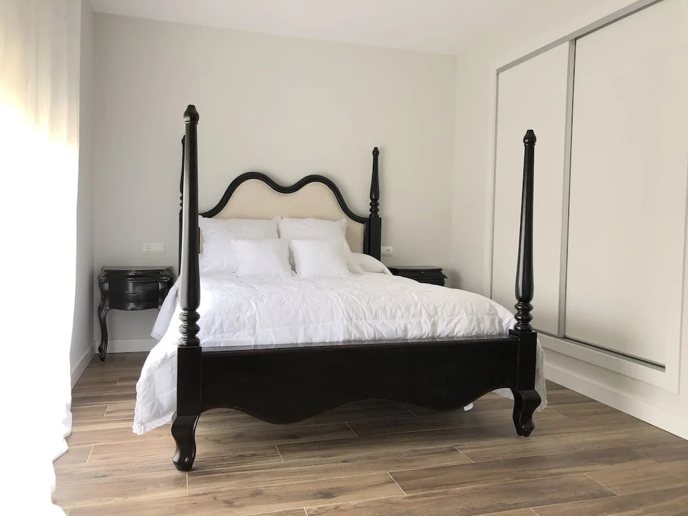 T&H Villa Miramar