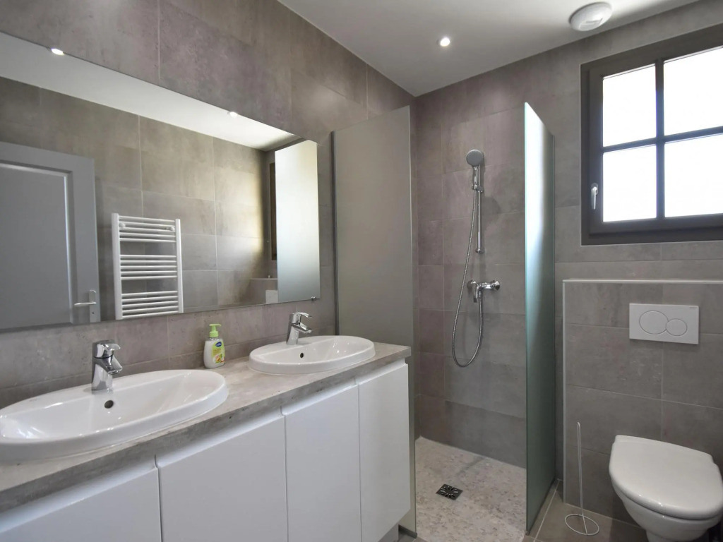 Stunning Villa in Uzès - Garrigues Sainte Eulalie With Pool