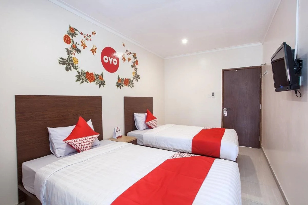 Lg Residence By OYO Rooms