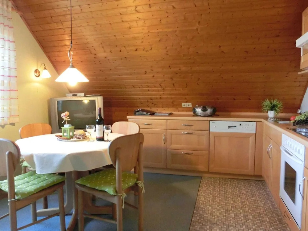 Cozy Apartment with Private Garden in Nisterau