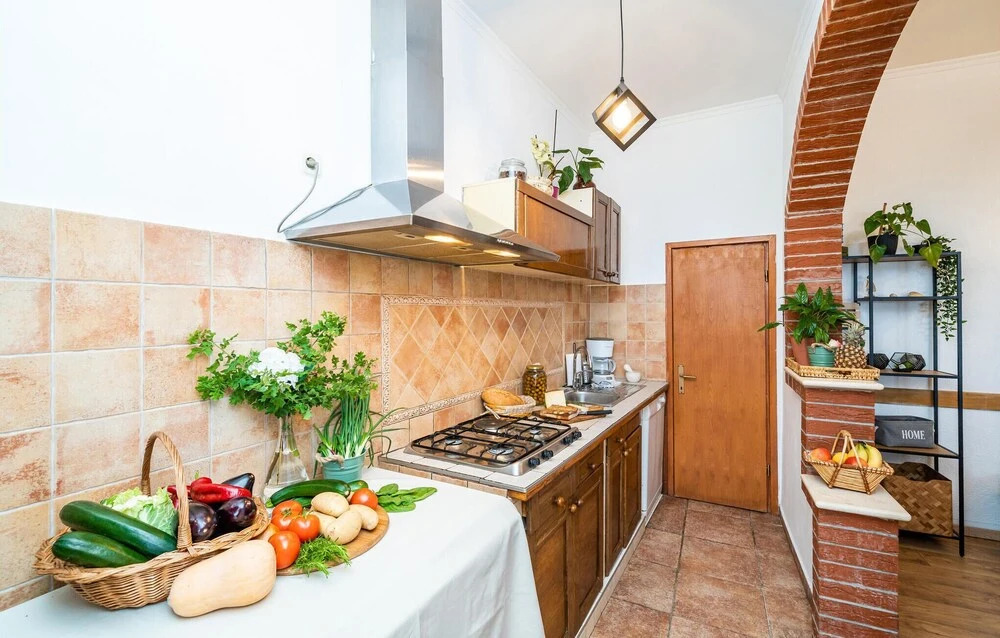 Awesome Home in Drvenik With Wifi and 5 Bedrooms