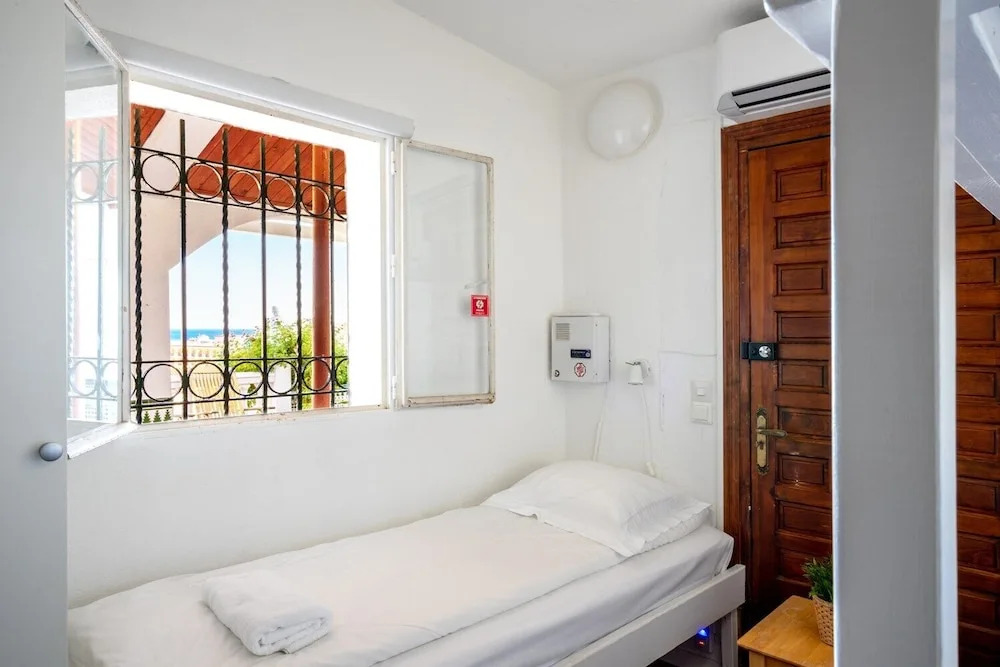 Wonderful Villa with Private Pool in Fuengirola Ref 110