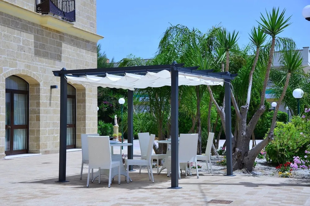 Hotel Villa Leuzzi