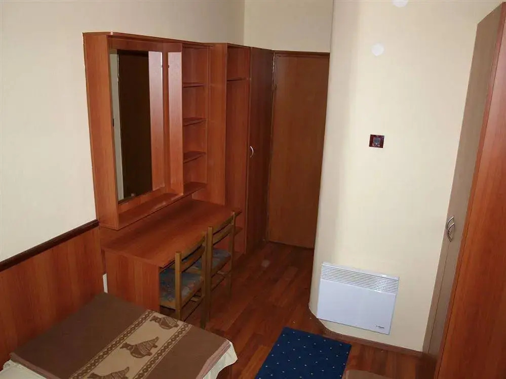 Apartments and Rooms Nekic
