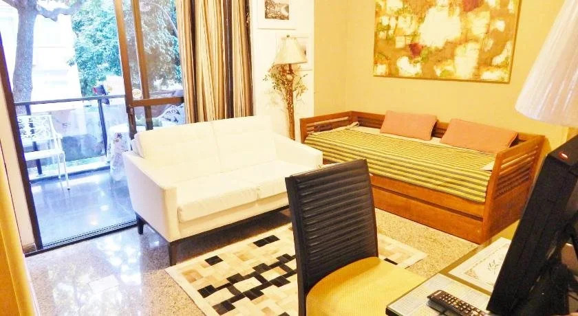 Leblon House Cupertino perto da praia portaria 24 h garagem ar condicionado e lava seca roupas