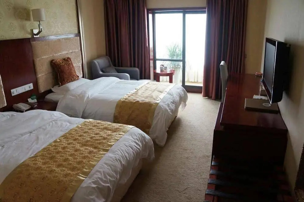 Huayang Baidun Hotel