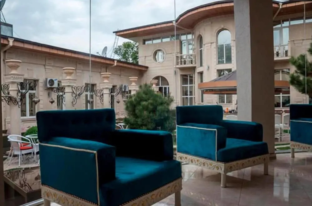 Shahlo Hotel