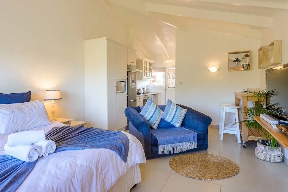 San Lameer Villa Rentals 2518