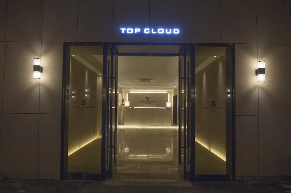 Top Cloud Hotel Cheonan
