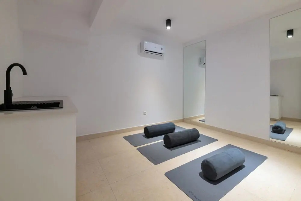 Sealove Villa - Luxury Pool - Up to 21 Guests