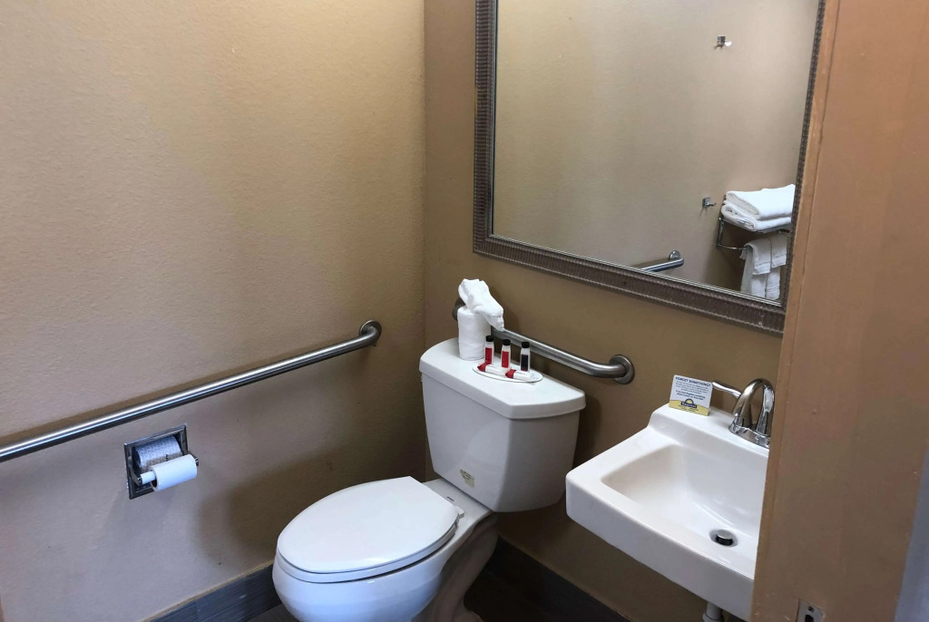 Days Inn by Wyndham Columbus