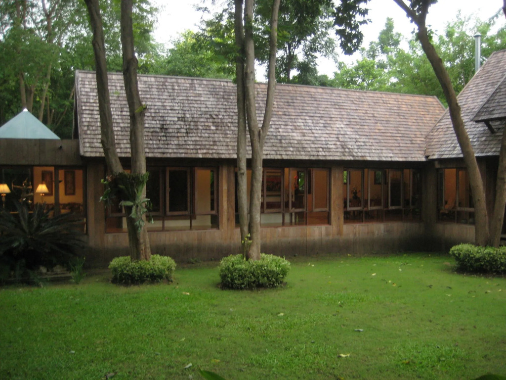 Teakwood villa