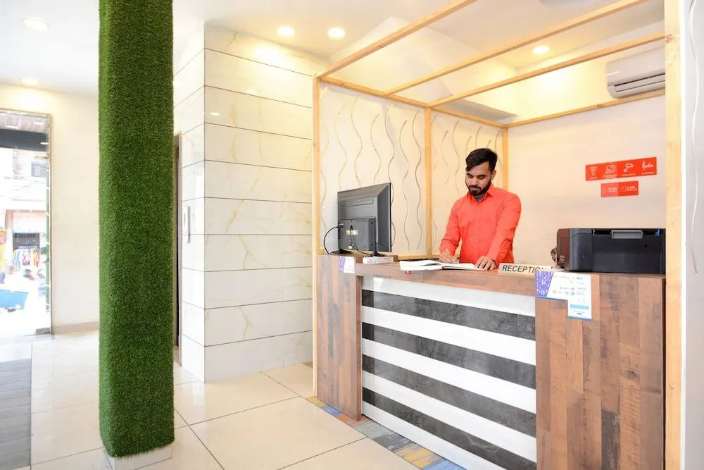 Oyo 30999 Hotel Vaishno