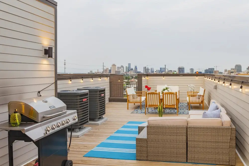 Ech3 - Hangout Suite on the Roof With Incredible Skyline Views!