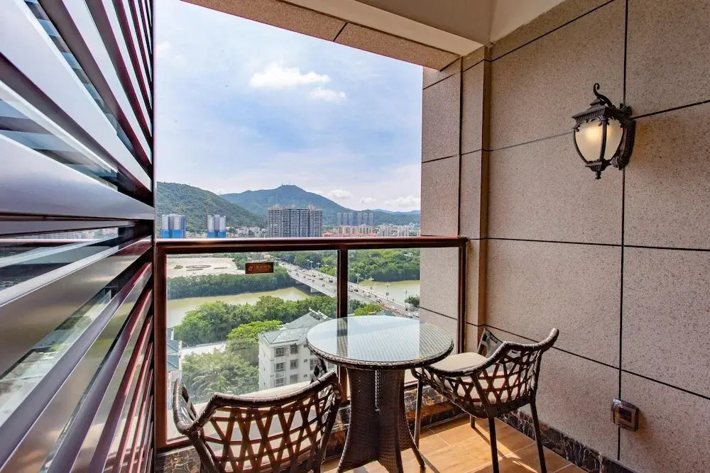 YueXin Tomorrow Hotel Sanya