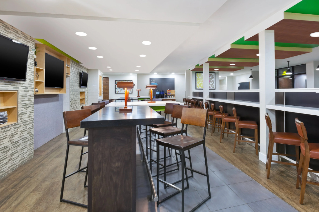 Holiday Inn Express Winnipeg Airport - Polo Park by IHG
