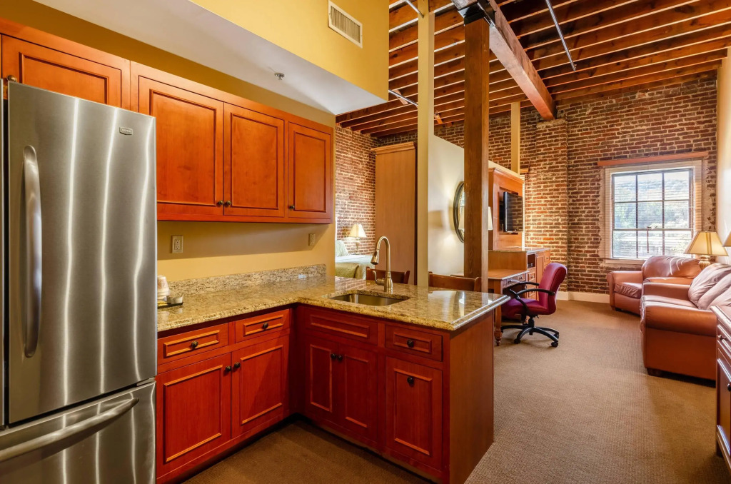 Jackson Park Inn, an Ascend Collection Hotel