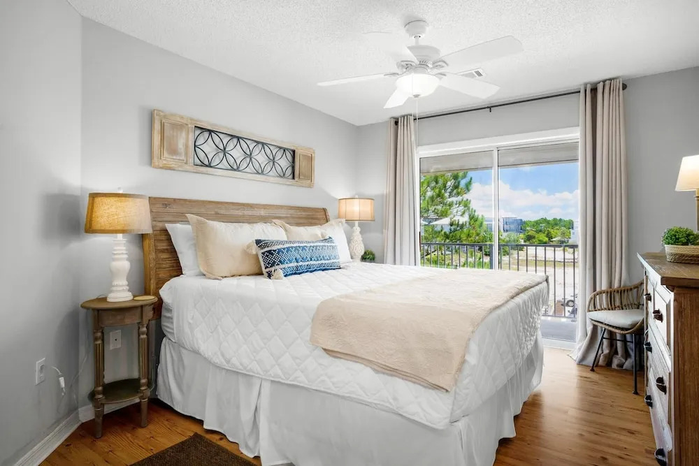 Beachside Villas 732- Southbound Serenity