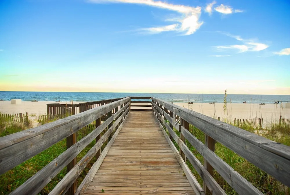 New Listing! All-suite Getaway W/ Pools & Hot Tub 2 Bedroom Condo