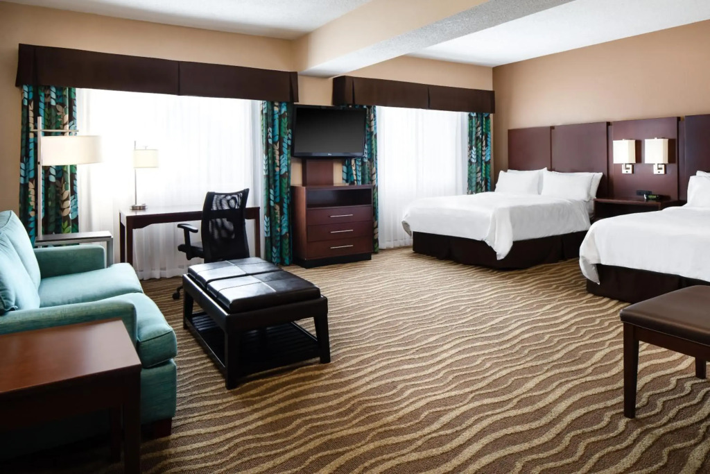 Holiday Inn Hotel & Suites Overland Park-West by IHG