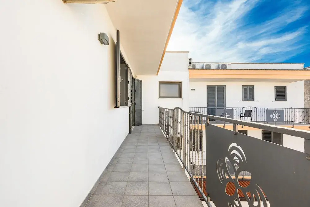 2889 B&B Terra dei Fiori - Camera Tripla con Balcone by Barbarhouse