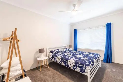 4 'Adriana', 83 Ronald Avenue - Open Plan Living With Backyard