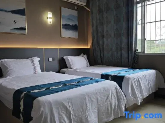 Yibin Juxian Hotel