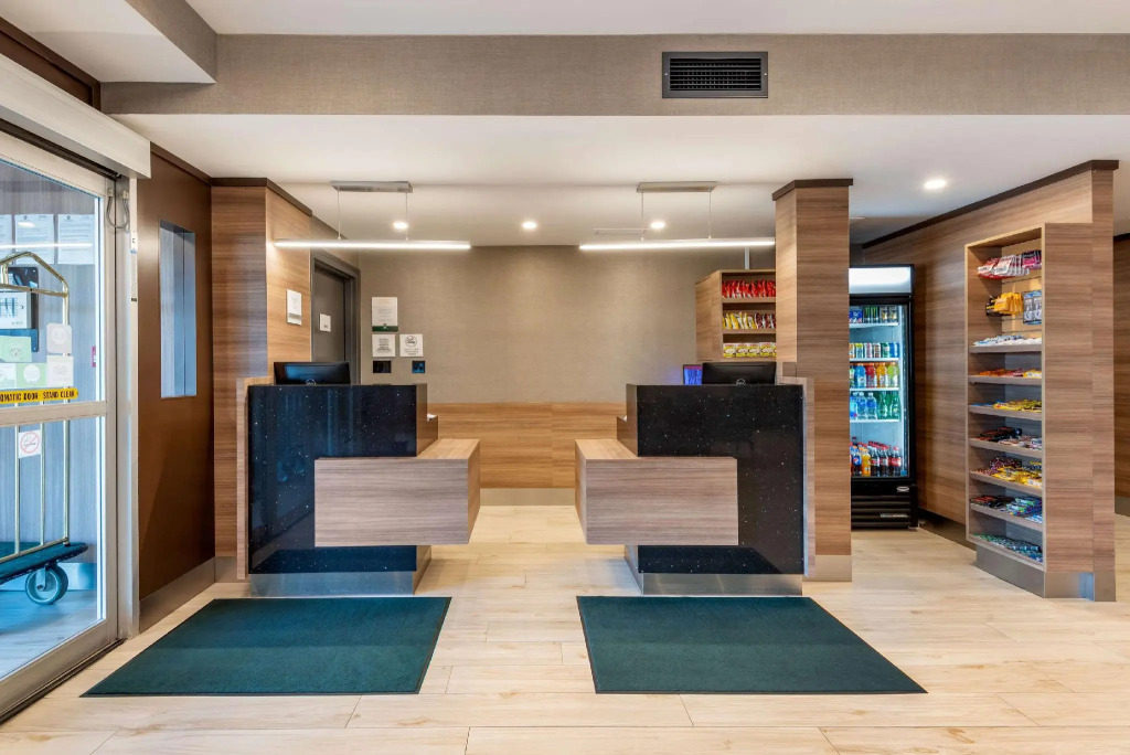 Quality Inn & Suites Oakville-Mississauga