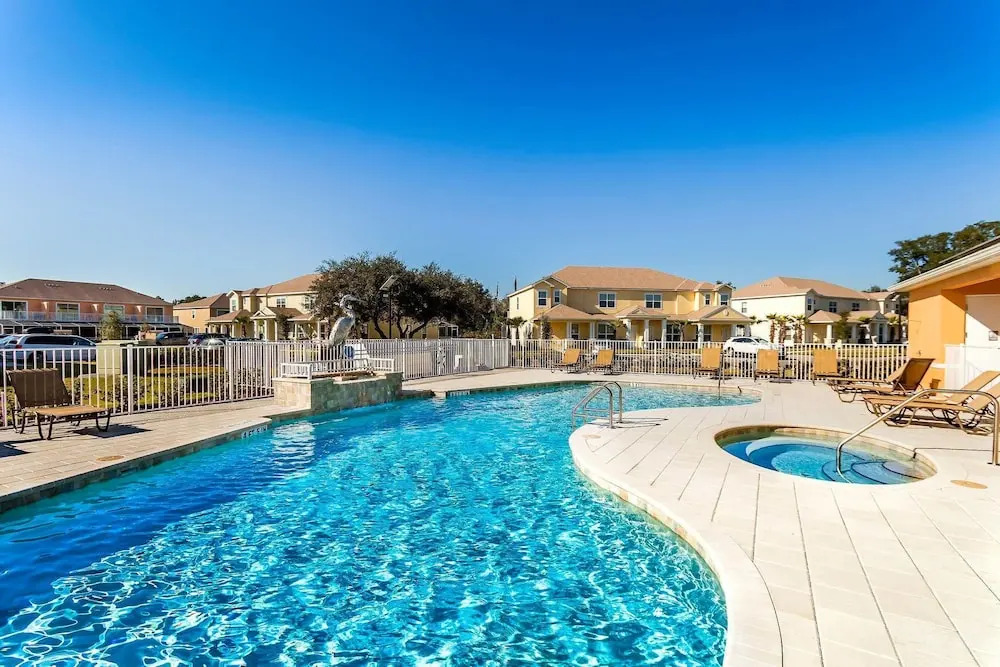 Serenity - 3 Bed Townhouse w/splashpool-5105SY