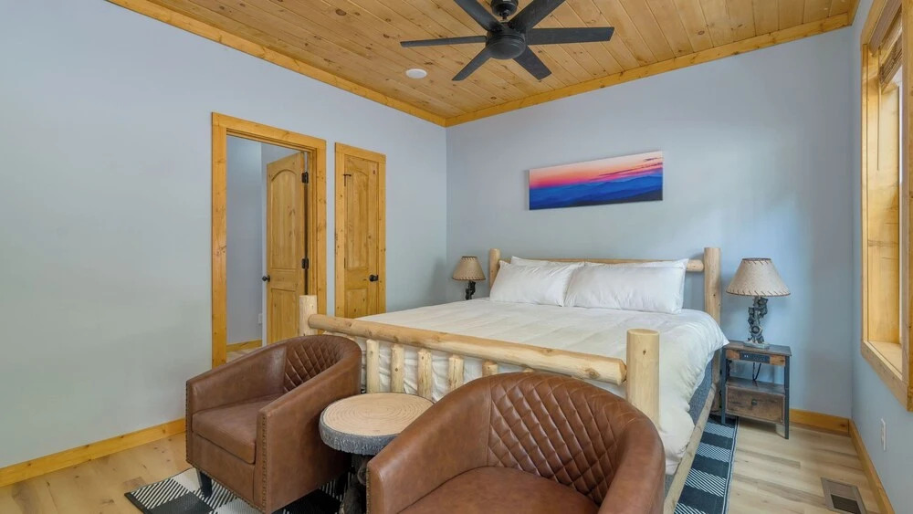 Sleeps 16 2 Cabins w/ Game Room, Hot Tub & Views Perfect & Perfect Too
