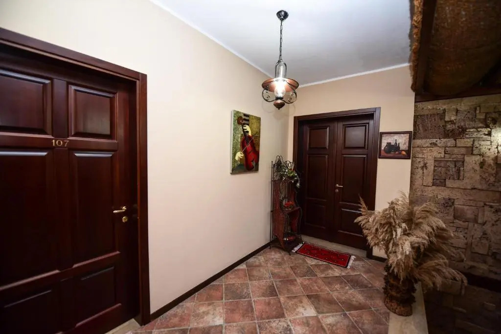 Real Scampis Hotel