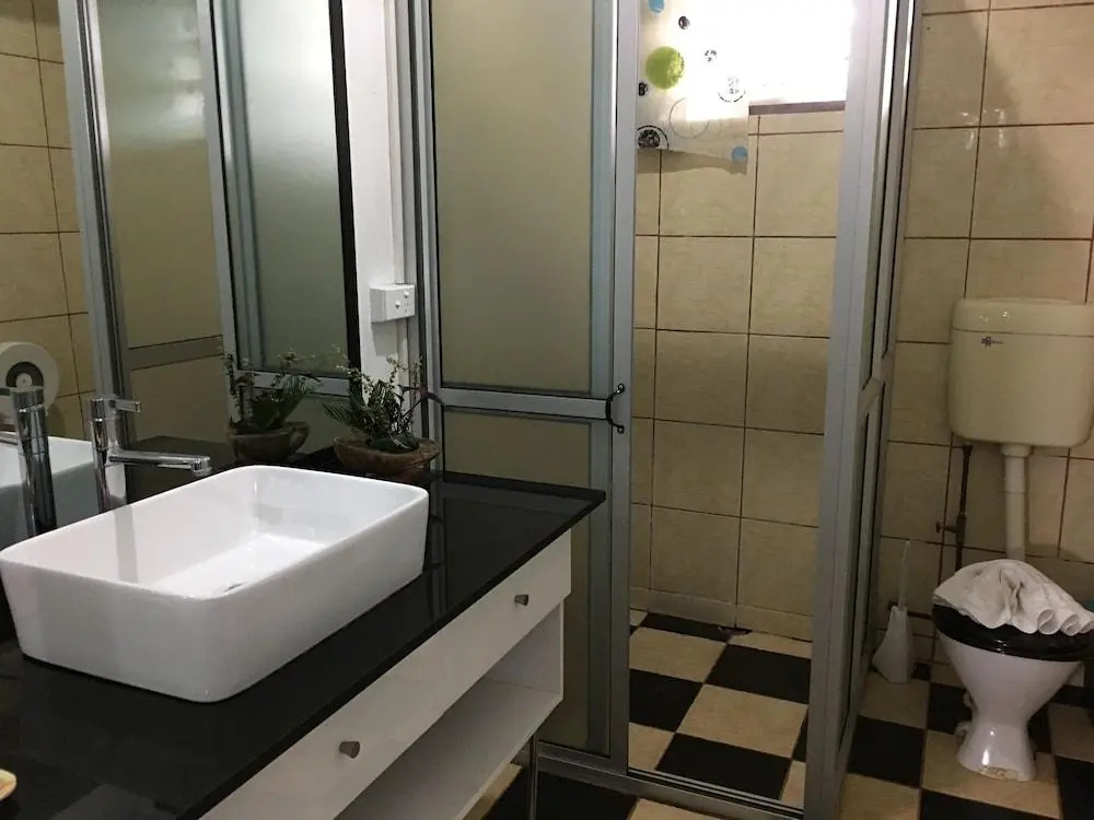Tagimoucia House Hotel