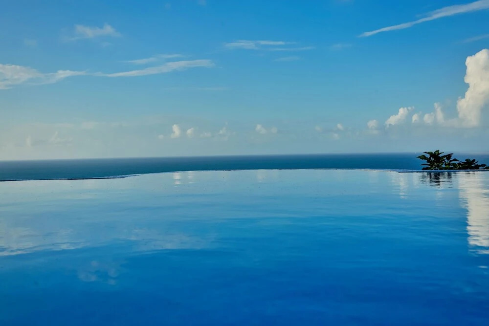 Cayman Villa - Contemporary 3 bedroom Villa with Stunning Ocean Views 3 Villa by RedAwning
