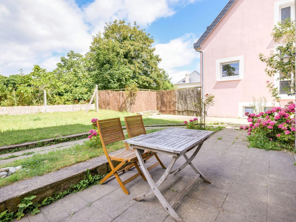 Charming Sea View Apartment in Lozen