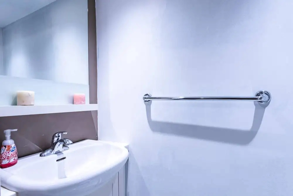 Chic 1 Bed in Heart of Downtown Toronto