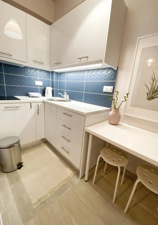 For a genuine Athenian homestay!