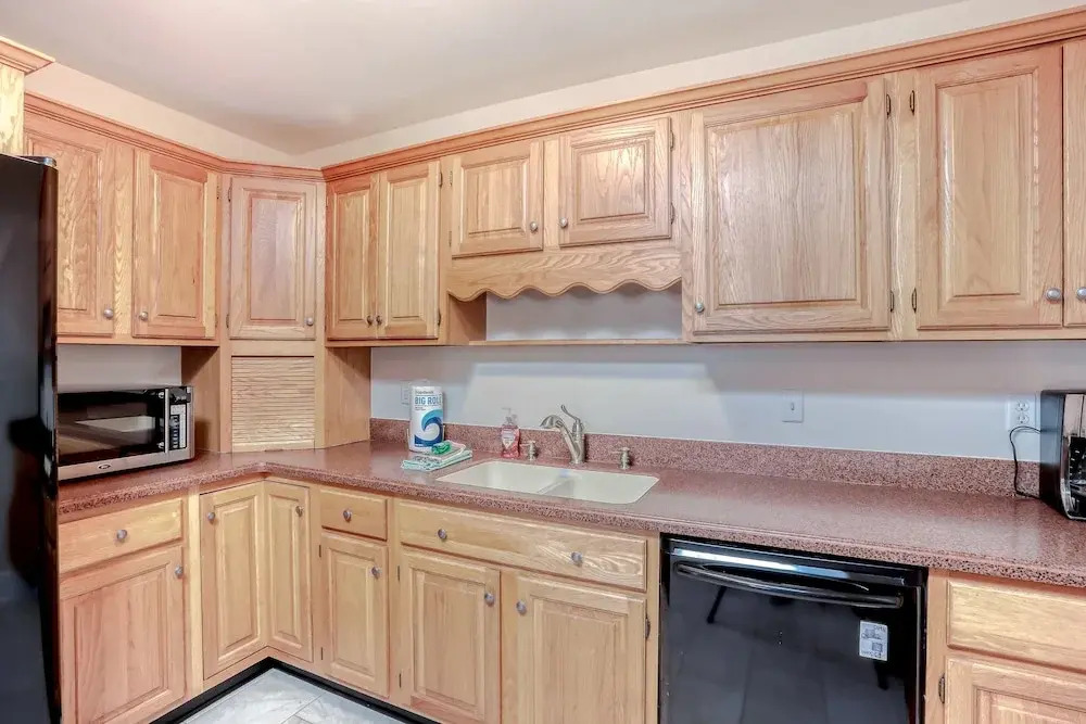 Beachside Snowbird Escape With Fenced Yard & Washer/dryer - Walk to Beach Access