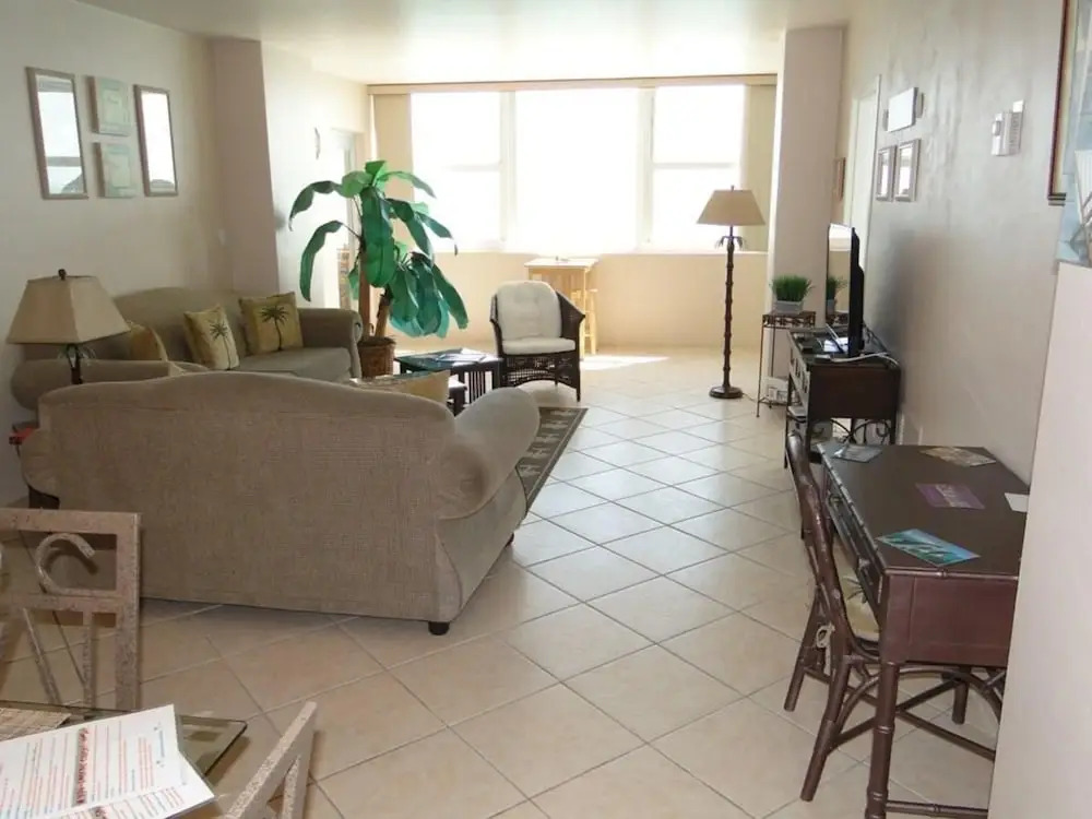 Galt Ocean Gem 2-2 Direct Ocean Views