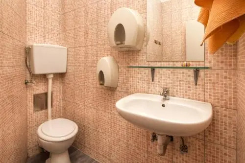 Hostel 54